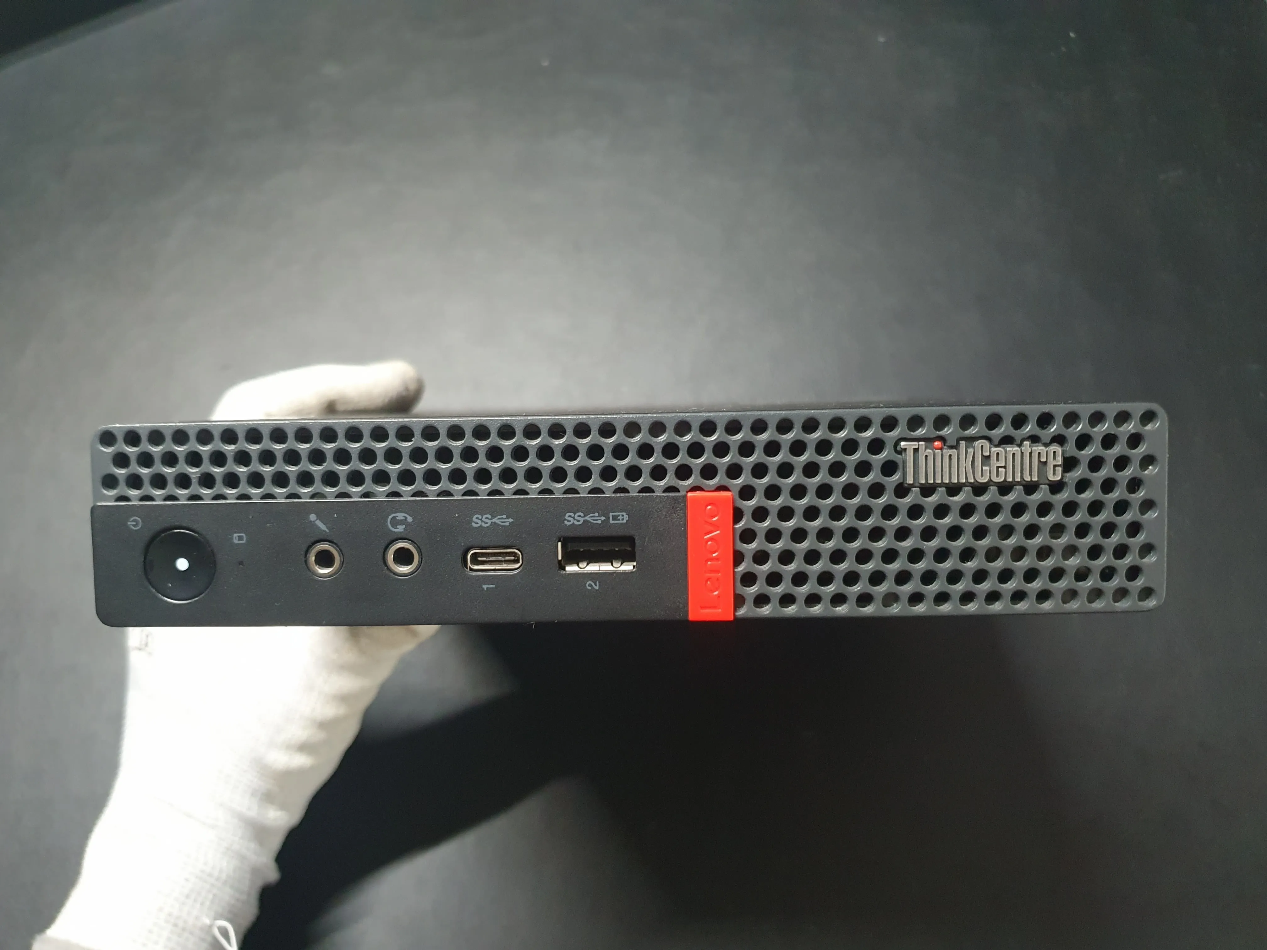 Lenovo ThinkCentre M920q small form factor PC